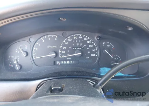 1999 Ford Explorer Eddie Bauer/Limited/Xlt from USA, damaged, VIN 1FMZU34E3XZA00966